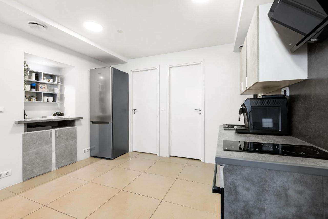 Sirena Apartment - Self Check-In And Free Parking Talin Exterior foto
